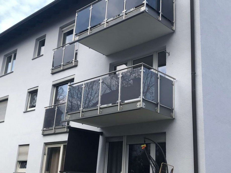 Balkon_Au�enansicht Etagenwohnung Bad Krozingen