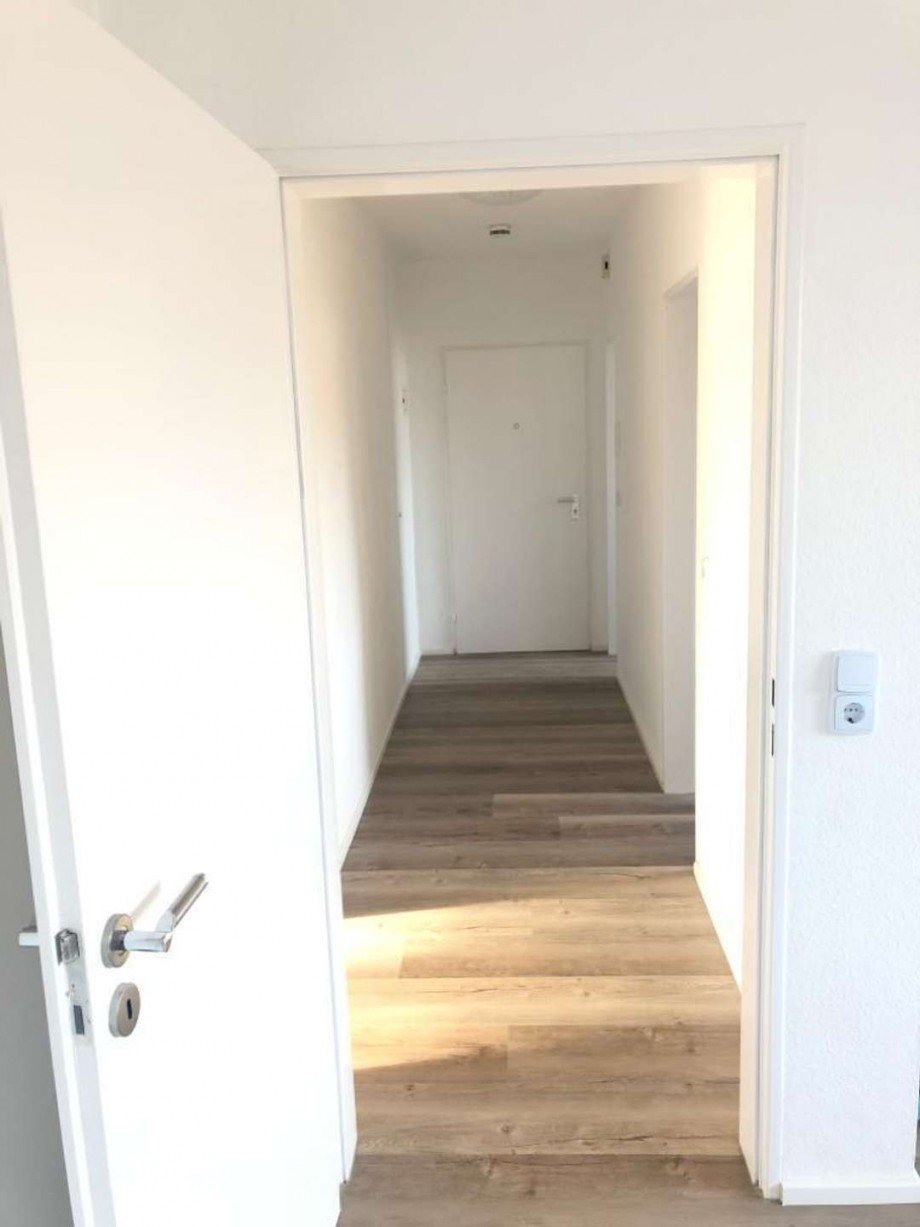 Flur_Ausgang Etagenwohnung Bad Krozingen